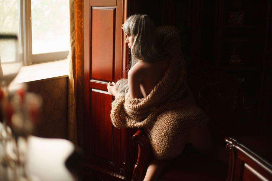 Poseren Als Realistische Sekspop - Modesta - Afbeelding 6