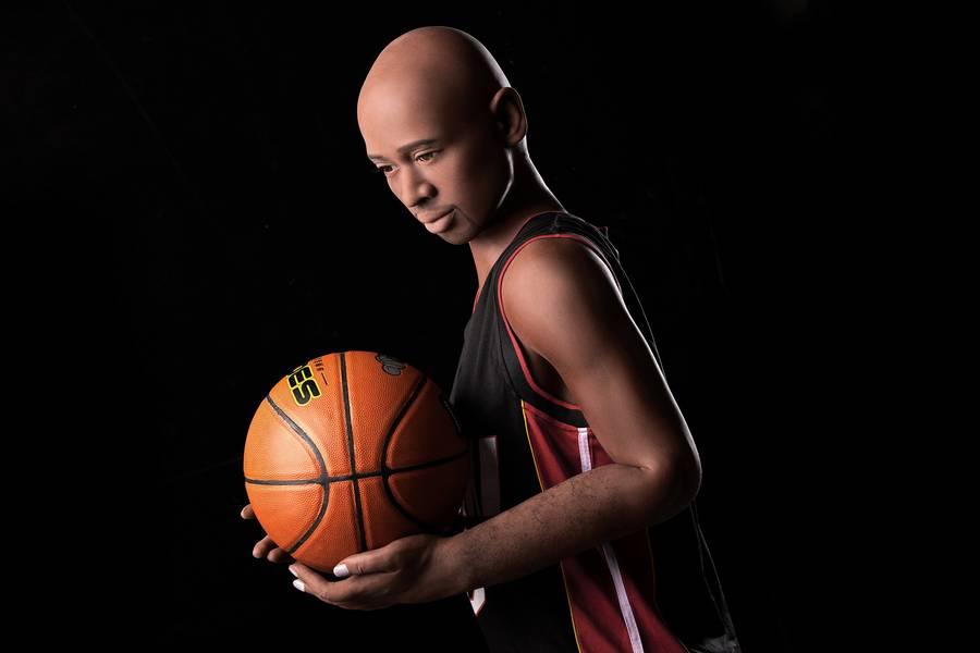 Man Neukt Kleine Sekspop - Alton - Afbeelding 11