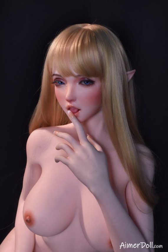 Dame Berijdt Grote Neuksekspop - Alayah