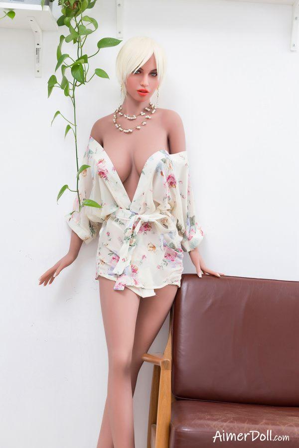 Realistisch Ogende Sekspop Porno - Layney - Afbeelding 8