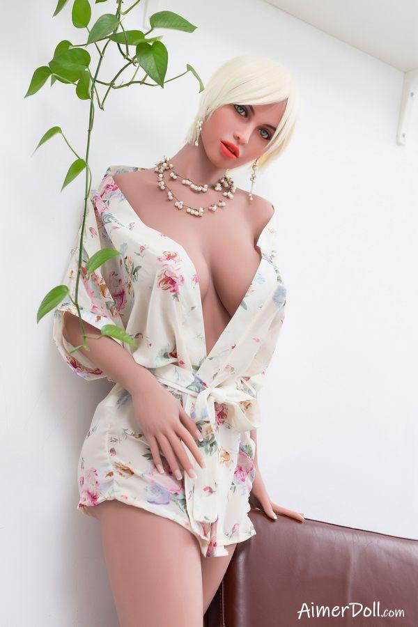 Realistisch Ogende Sekspop Porno - Layney - Afbeelding 7