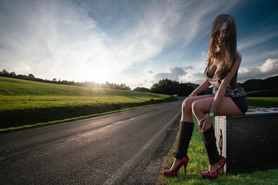 Meisje Speelt Met Sekspop - Elvie - Afbeelding 20