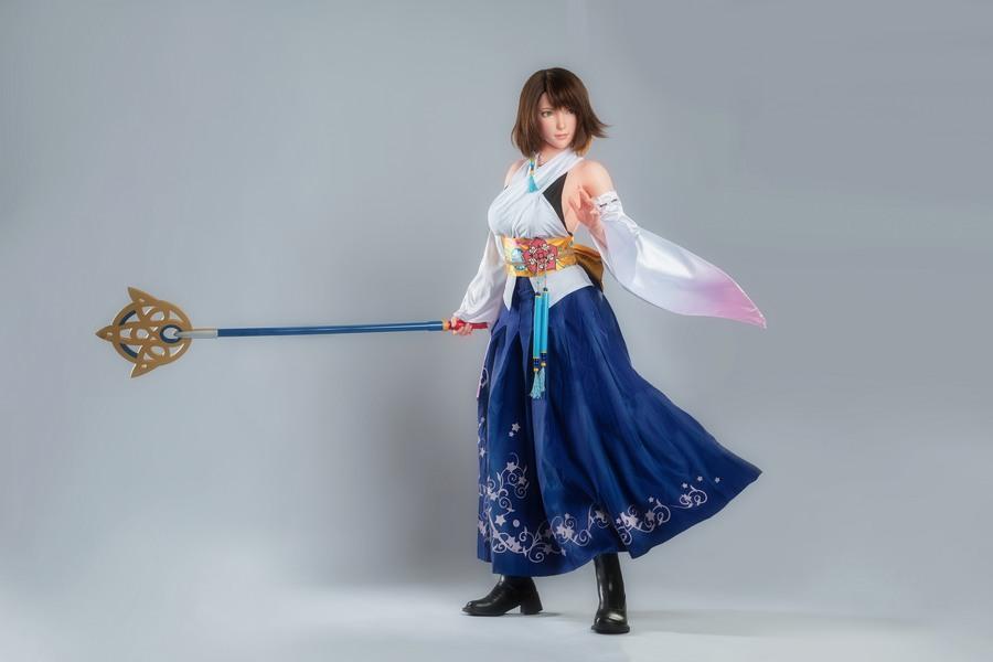 Creampie Vrouwelijke Sekspop Knielend - Amaia - Afbeelding 3