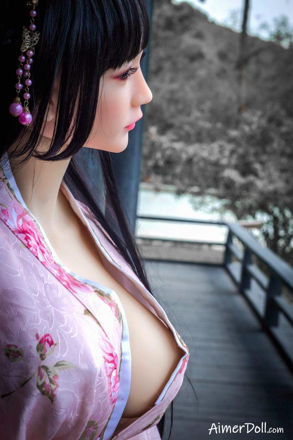 Pijpbeurt Door Een Levensechte Sekspop - Kristy - Afbeelding 5