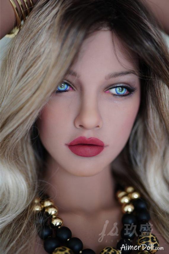 Milf Vrouw Verkent Sekspop - Rebecka