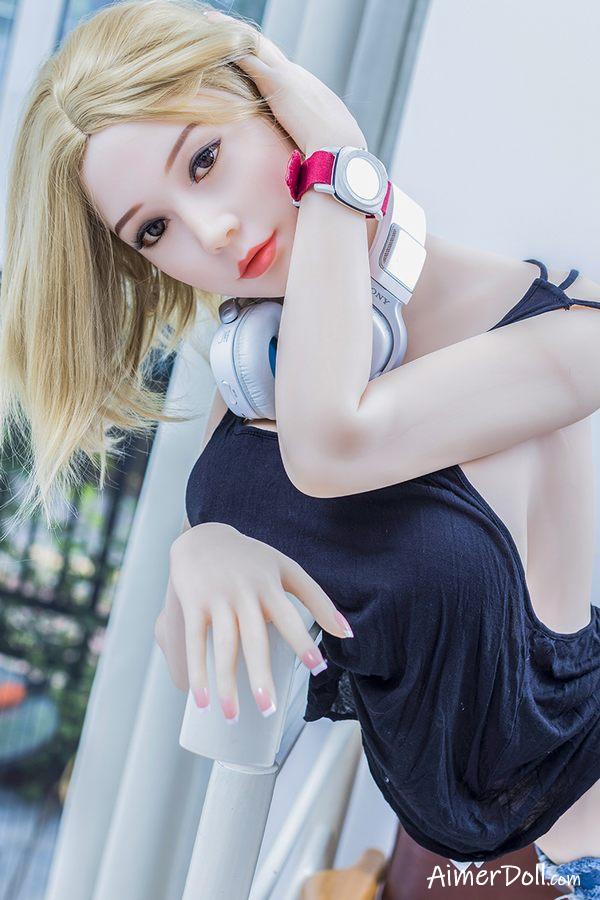 Realistisch Uitziende Sekspop - Korrie - Afbeelding 3