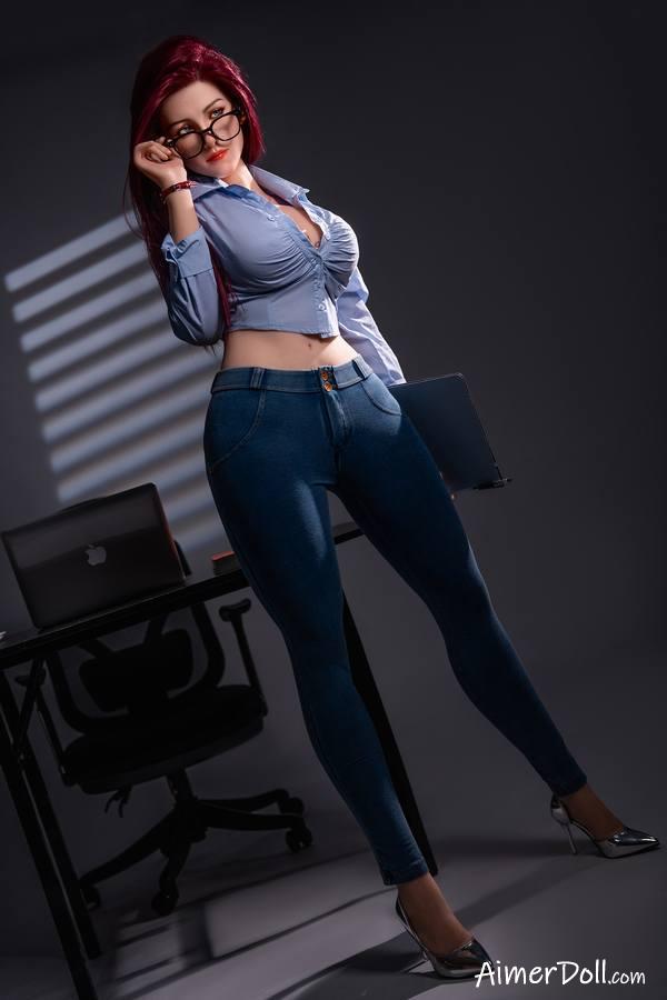 Man Kreunt Met Pocket Sekspop - Katusha - Afbeelding 5