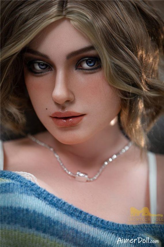 Misty Stone Sekspop Grote Kont - Claudine